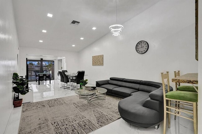 property at 5434 SW 25th Ave