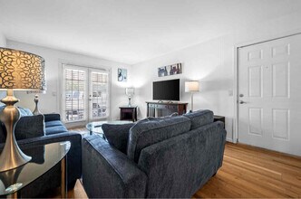 2905 Burch Ave, Unit 3 in Nashville, TN - Foto de edificio - Building Photo