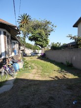 1917 Lewis Ave in Long Beach, CA - Building Photo - Building Photo