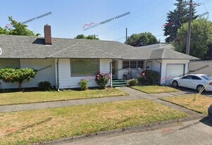 417-417 W Magnolia St in Centralia, WA - Building Photo