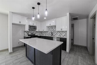 1717 Breckenridge Dr in Del City, OK - Building Photo - Building Photo