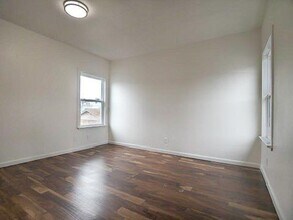 212 Village Ln in Daly City, CA - Building Photo - Building Photo