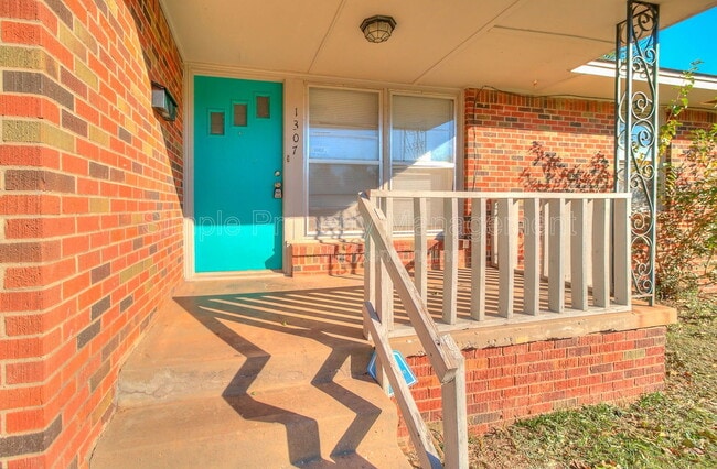 1307 NW 81st St in Oklahoma City, OK - Building Photo - Building Photo