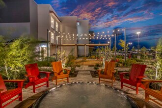 The Brick and Mortar District Apartments in Kyle, TX - Foto de edificio - Building Photo