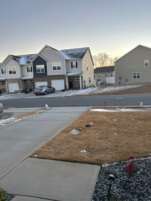 property at 453 Bee Cv Wy