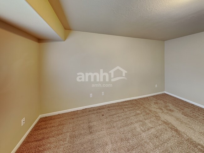 5252 S 4300 W in Hooper, UT - Building Photo - Building Photo