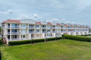The Views at Bay Pointe Condominiums in St. Augustine, FL - Building Photo