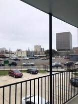 305 W Second St in Lafayette, LA - Building Photo