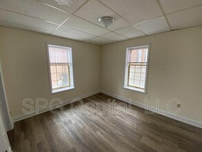 5 Center Square in Hanover, PA - Foto de edificio - Building Photo