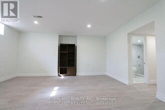 4 Hepatica St in Toronto, ON - Building Photo - Building Photo