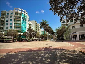 75 Washington Ave in Miami Beach, FL - Building Photo - Building Photo