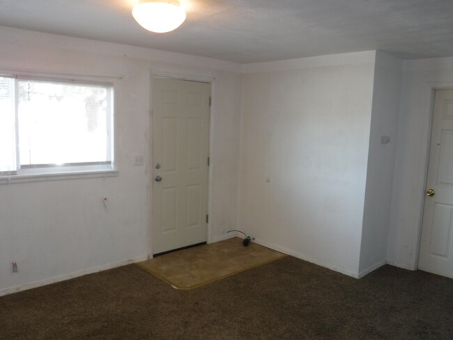 9837 Olympic Dr NE in Moses Lake, WA - Building Photo - Building Photo