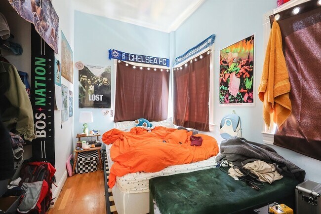 26 Adamson St, Unit 2 in Boston, MA - Building Photo - Building Photo