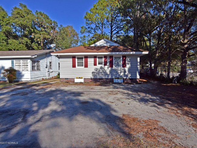 2157 Burnett Blvd in Wilmington, NC - Building Photo - Building Photo