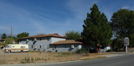 Banning Suites Motel in Banning, CA - Building Photo - Building Photo