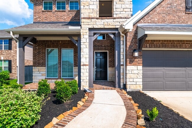 property at 19015 Yellowstone Landing Ct