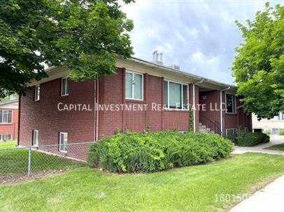 property at 7782 Candlelite Ln