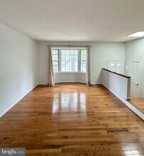 2868 Kelly Square in Vienna, VA - Building Photo - Building Photo