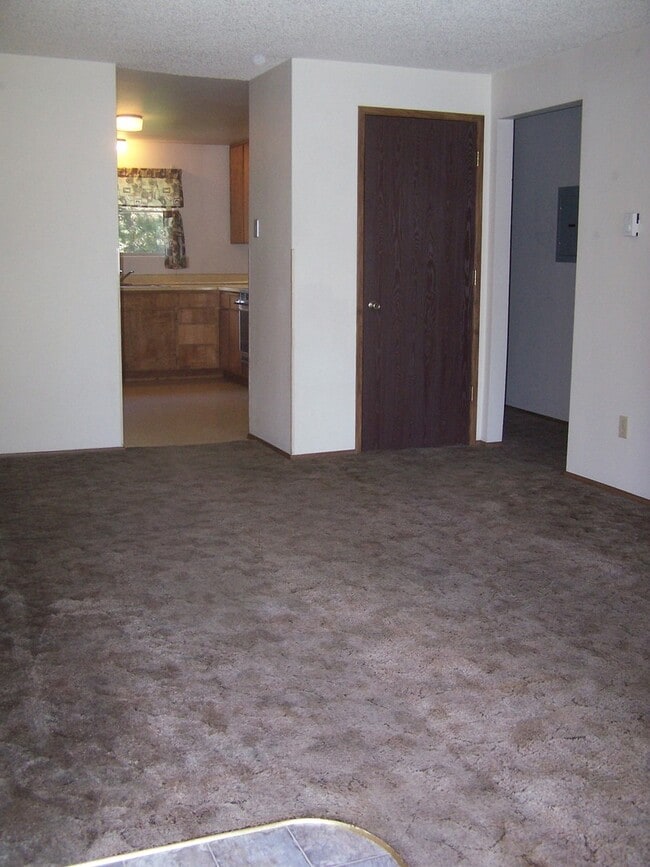 511 SE Centennial St in Bend, OR - Building Photo - Building Photo