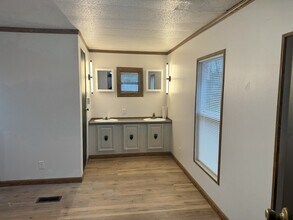 622 Flinn Ave in Ronco, PA - Building Photo - Building Photo