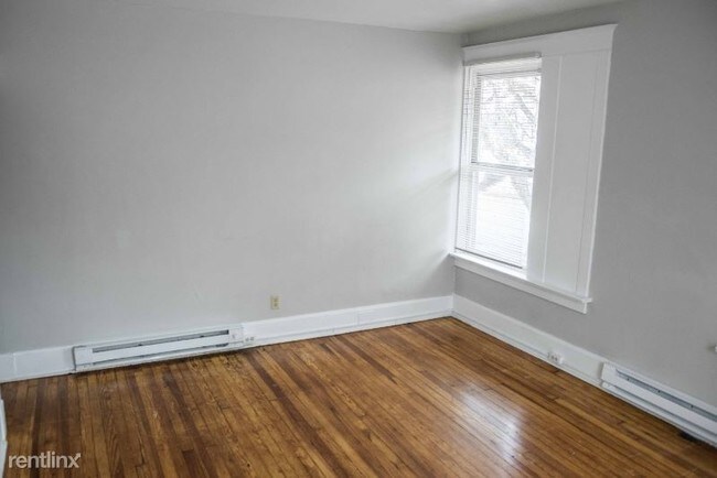 2108 Walnut St in Harrisburg, PA - Building Photo - Building Photo