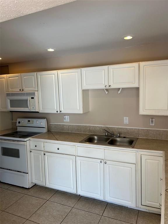 101 Kentucky Ave in Umatilla, FL - Building Photo - Building Photo