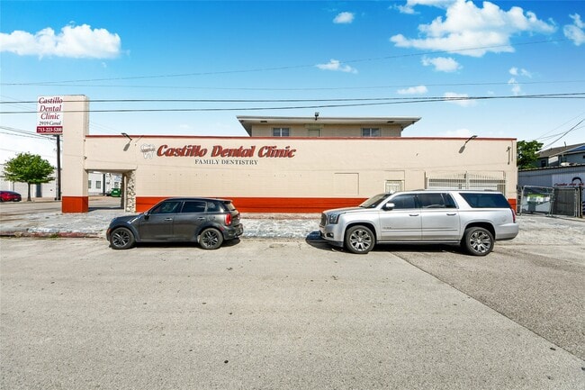 property at 2919 Canal St