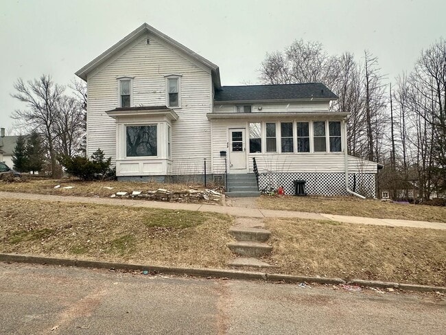 property at 516 Callon St