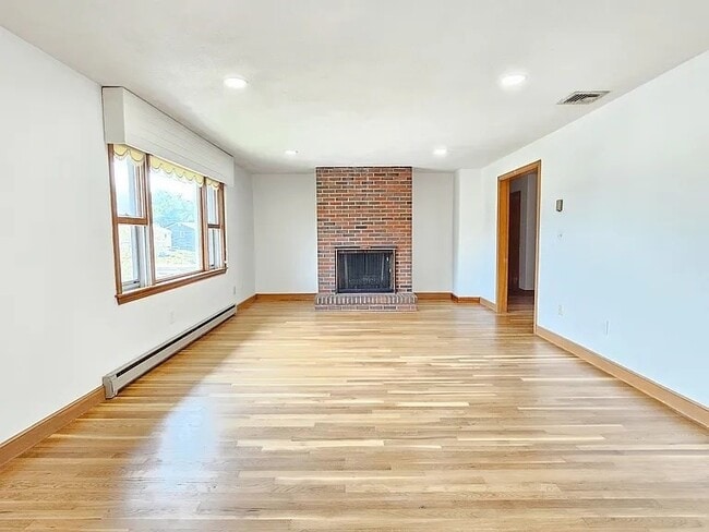 50 Lee St in Stoneham, MA - Building Photo - Building Photo