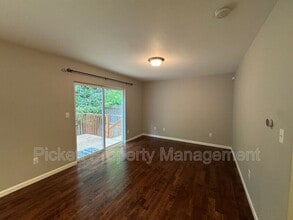 3530 NE Rozene Way in Bremerton, WA - Building Photo - Building Photo