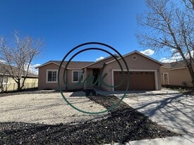 414 Dog Leg Dr in Fernley, NV - Building Photo