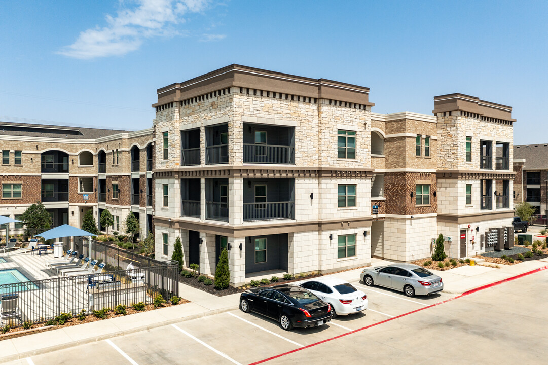 Brea Frisco in Frisco, TX - Building Photo