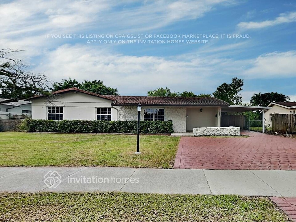 3220 SW 118th Ct in Miami, FL - Building Photo
