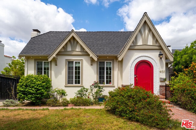 property at 403 N Plymouth Blvd