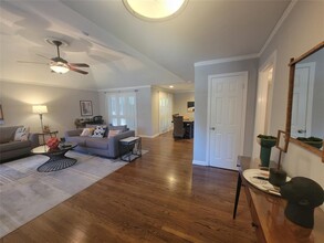 3402 Deal St in Houston, TX - Building Photo - Building Photo