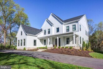 13405 Query Mill Rd in North Potomac, MD - Building Photo - Building Photo