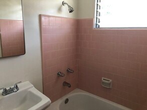 525 N Marguerita Ave in Alhambra, CA - Building Photo - Building Photo