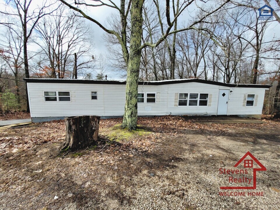 271 C C Camp Rd in Cookeville, TN - Building Photo
