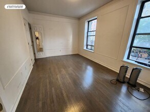 2647 Broadway in New York, NY - Building Photo - Building Photo