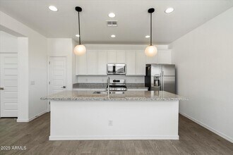 25101 N 141st Ave in Surprise, AZ - Building Photo - Building Photo