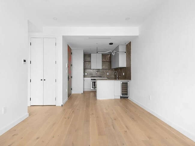 property at 373 Palmetto St