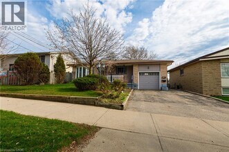 281 Dixon St in Kitchener, ON - Building Photo - Building Photo