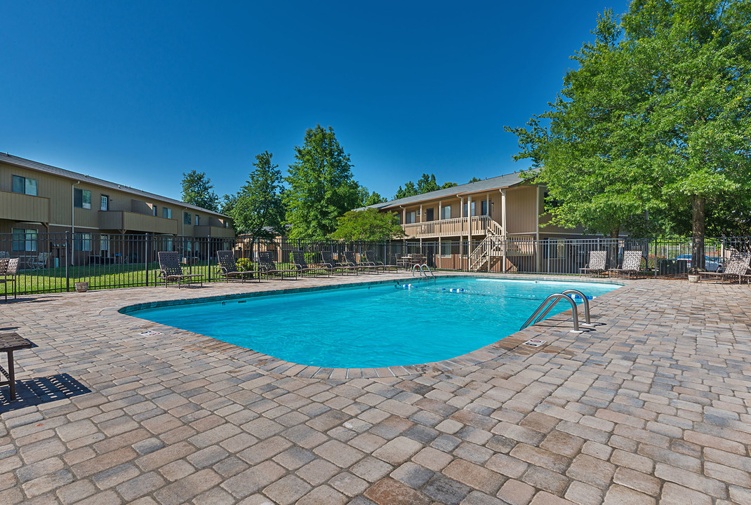 Brookwood in Archdale, NC - Building Photo