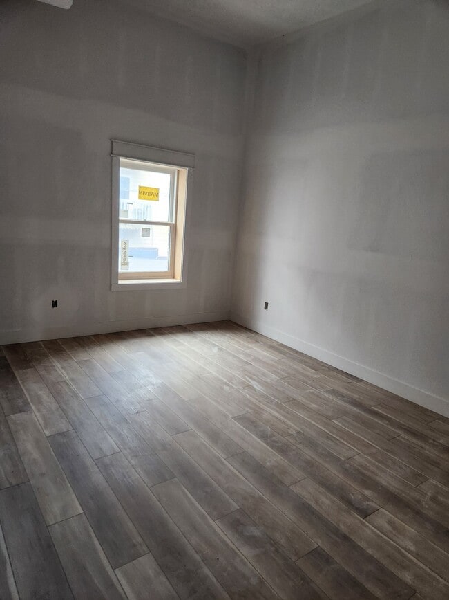property at 113 E Main St