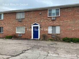 4913 Northcutt Pl in Dayton, OH - Building Photo