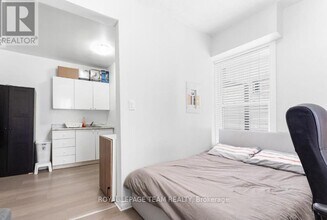 4 Eccles St in Ottawa, ON - Building Photo - Building Photo