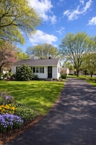 9 Mulberry Ln in Northborough, MA - Building Photo