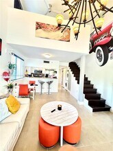 498 SW 2nd St in Miami, FL - Building Photo - Building Photo