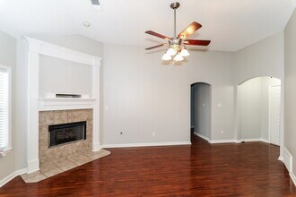 60 Penny Ln in Oakland, TN - Foto de edificio - Building Photo