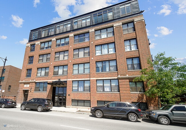 property at 2911 N Western Ave